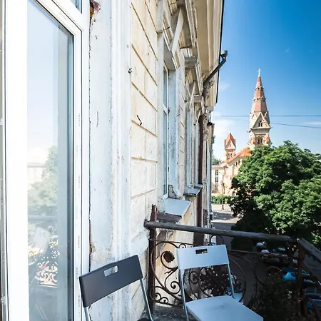 Апарт-Готель У Кірхи 3*