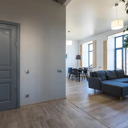 Апарт-Готель У Кірхи