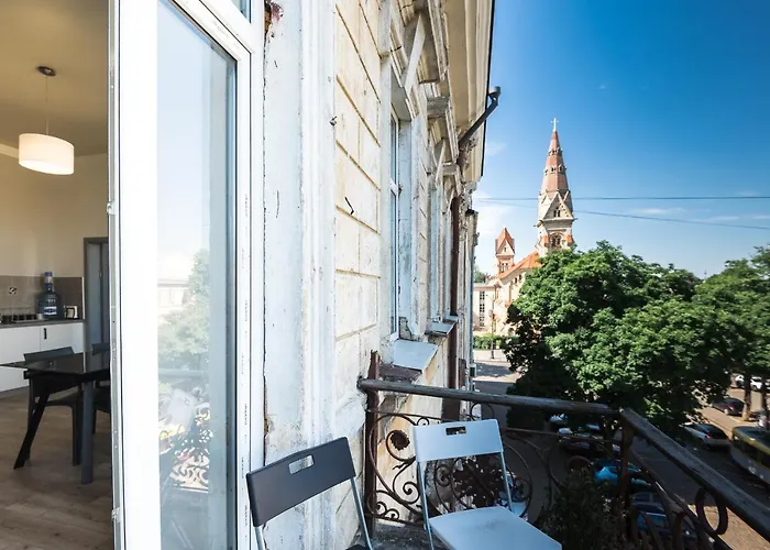 Апарт-Готель У Кірхи 3*