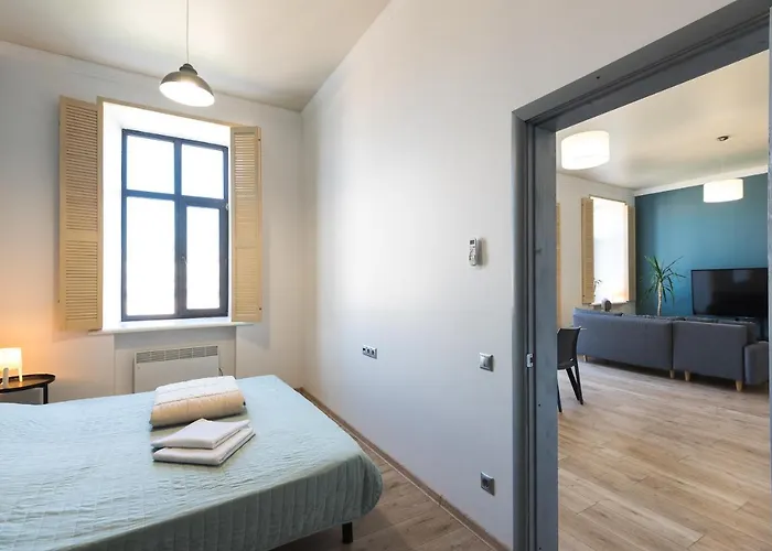 Apartmanhotel Апарт-Готель У Кірхи 3*