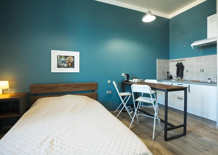 Apartmanhotel Апарт-Готель У Кірхи 3*